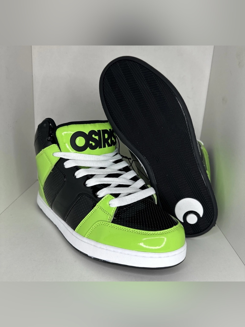 Osiris Convoy Neon Green, Black and White High-Top Skate Shoes Sneakers NEW